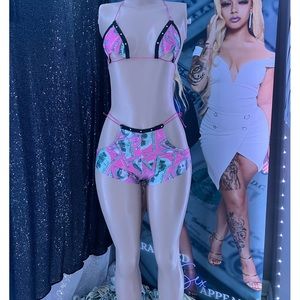 Money print exotic short set